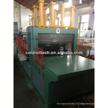 Corrugated fin forming machine for transformer corrugated tank making